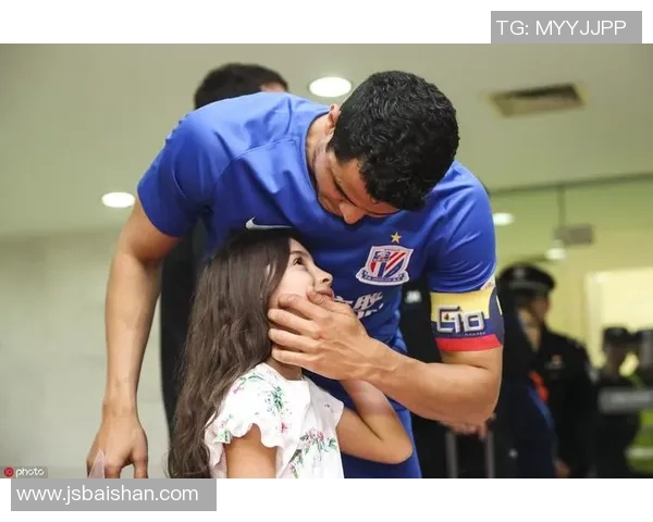 足球明星如何度过圣诞节假期与家人团聚的温馨时刻 足球明星如何度过圣诞节假期与家人团聚的温馨时刻