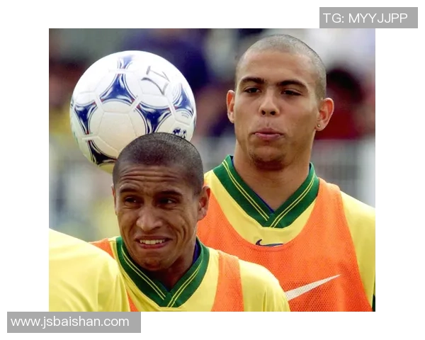 世界足坛强壮球星盘点 哪些球员因强悍体魄成为传奇人物 世界足坛强壮球星盘点 哪些球员因强悍体魄成为传奇人物