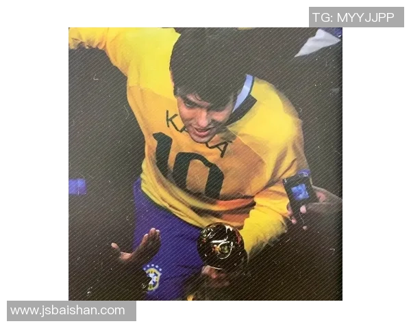 球星帅哥足球风采：从场上到场下的魅力与影响力